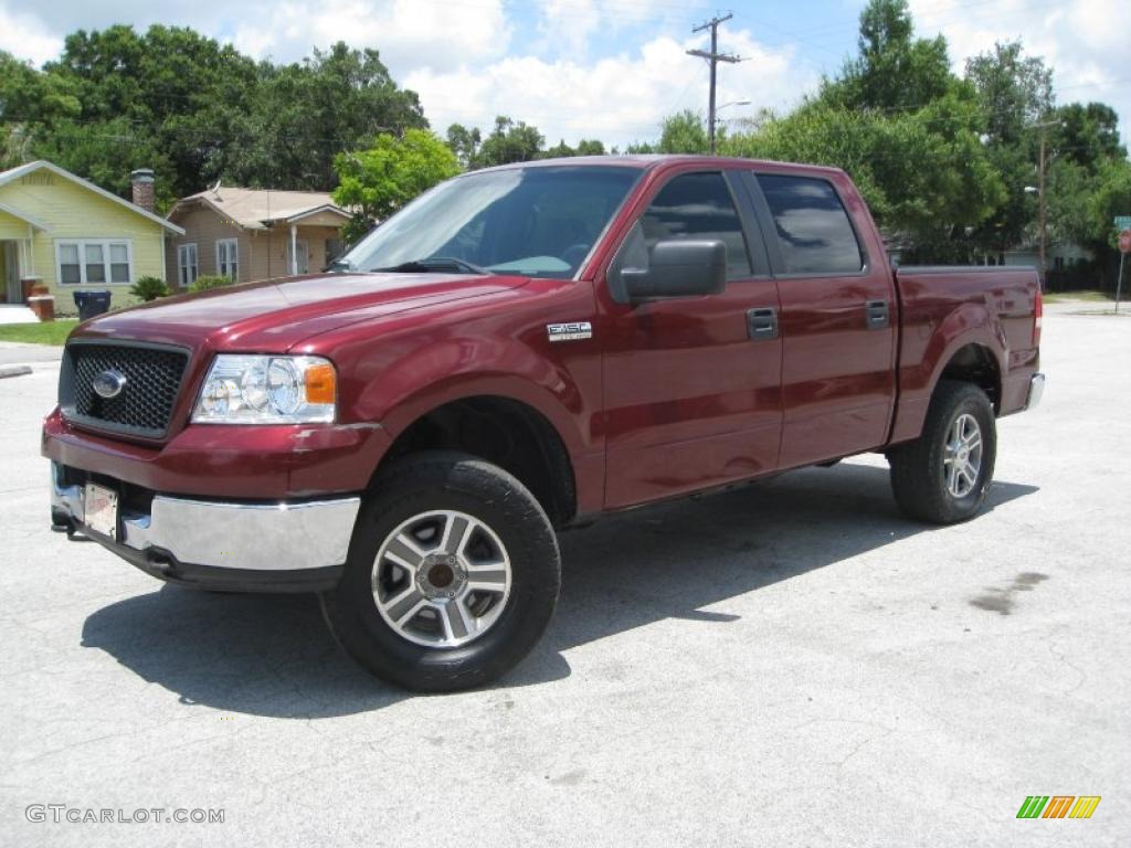 2005 F150 XLT SuperCrew 4x4 - Dark Toreador Red Metallic / Medium Flint/Dark Flint Grey photo #6