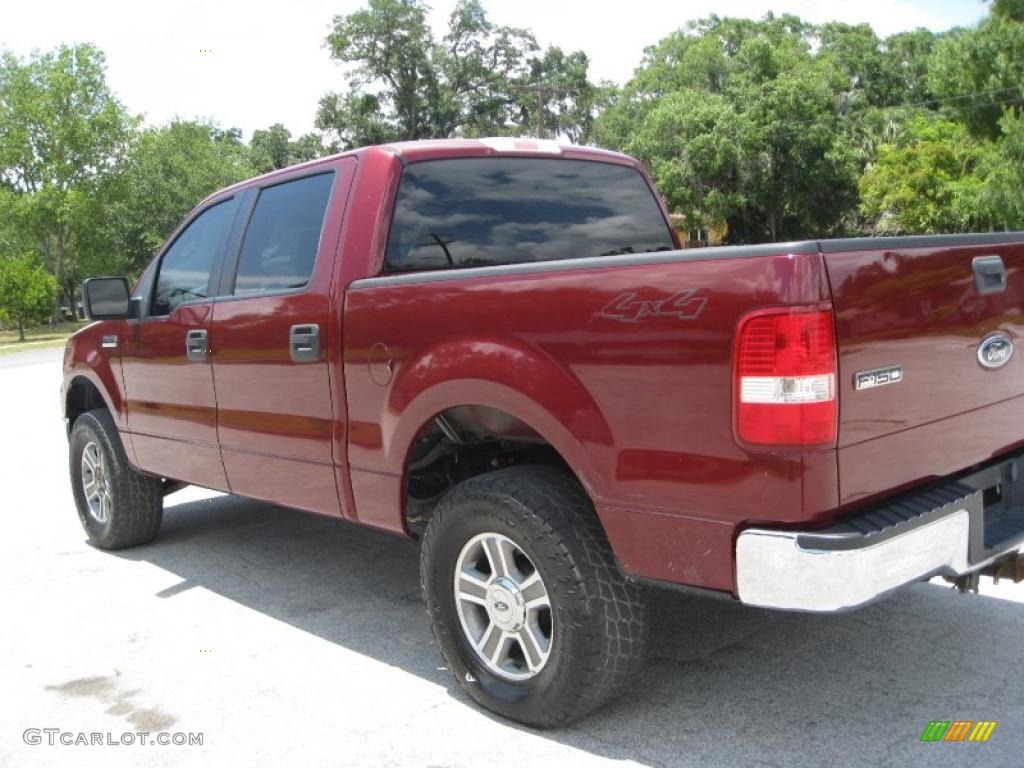 2005 F150 XLT SuperCrew 4x4 - Dark Toreador Red Metallic / Medium Flint/Dark Flint Grey photo #9