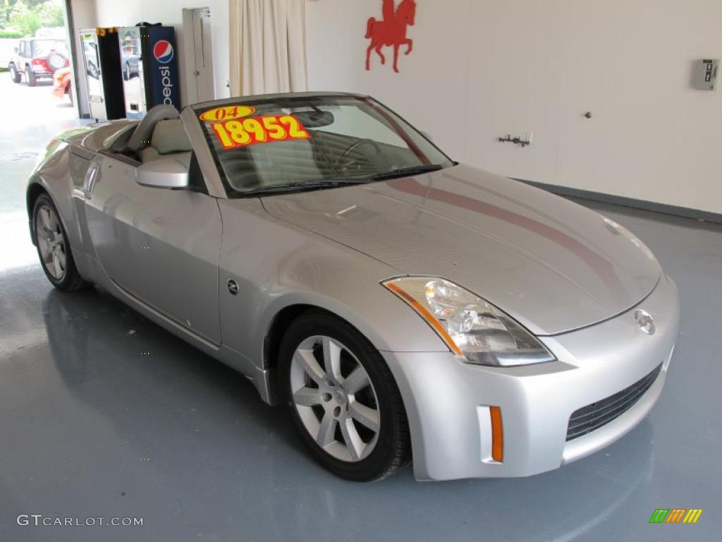 Chrome Silver Metallic Nissan 350Z