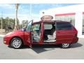 Salsa Red Pearl - Sienna XLE Photo No. 4