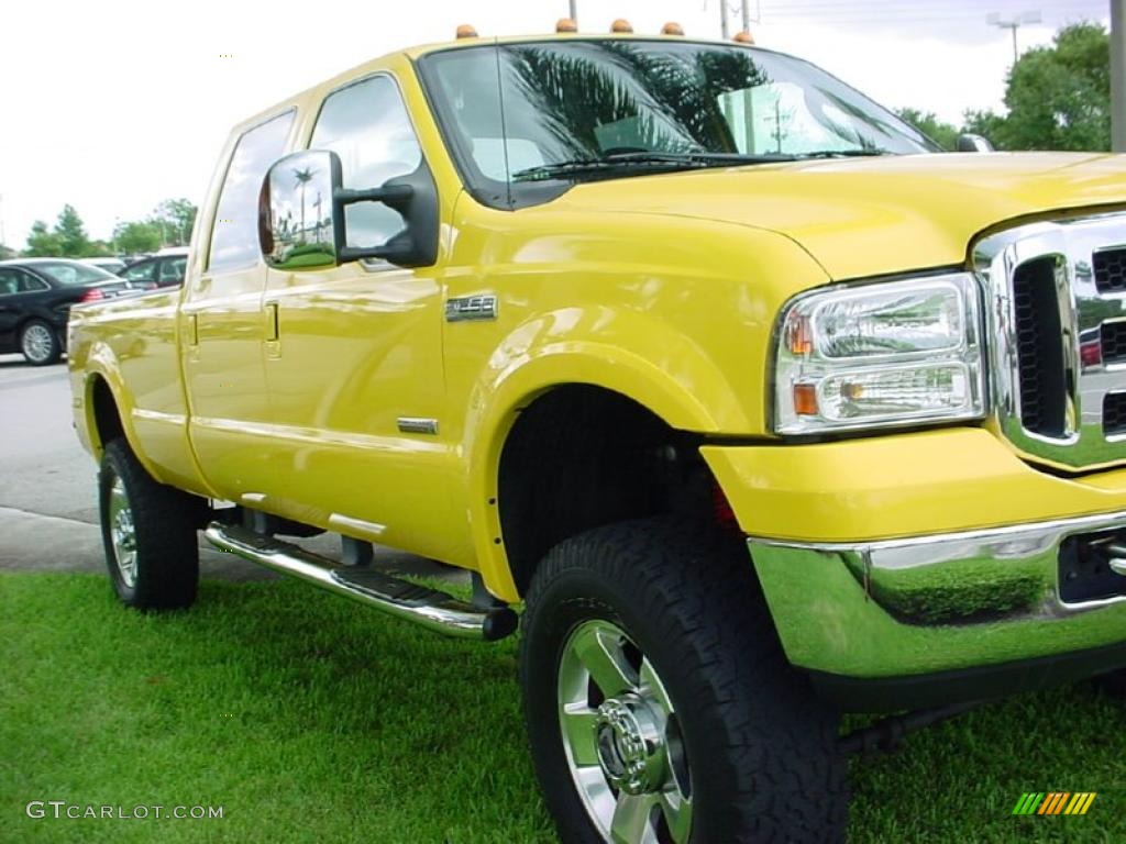 2006 F250 Super Duty Amarillo Special Edition Crew Cab 4x4 - Screaming Yellow / Black photo #11