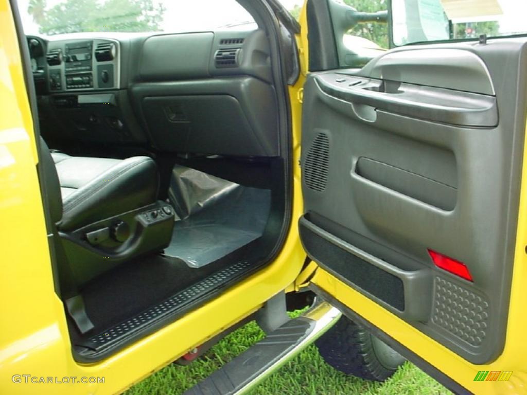 2006 F250 Super Duty Amarillo Special Edition Crew Cab 4x4 - Screaming Yellow / Black photo #19