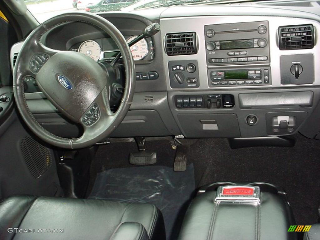 2006 F250 Super Duty Amarillo Special Edition Crew Cab 4x4 - Screaming Yellow / Black photo #23