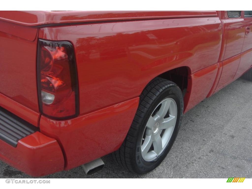 2004 Silverado 1500 SS Extended Cab AWD - Victory Red / Dark Charcoal photo #17