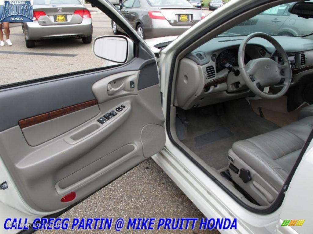 2004 Impala LS - White / Medium Gray photo #10