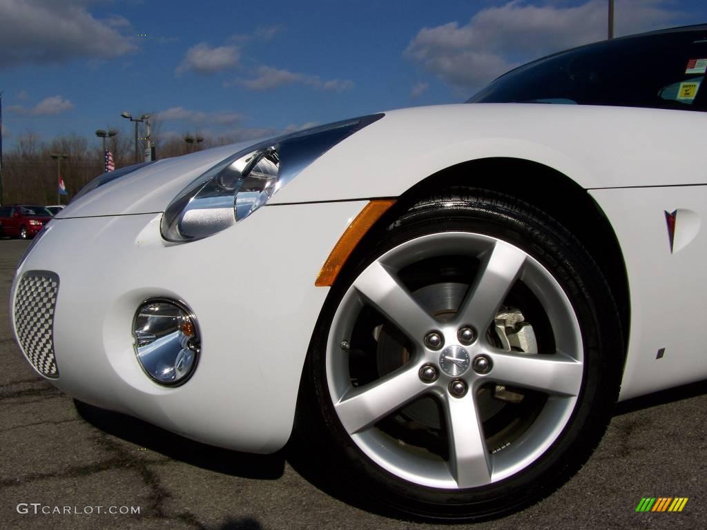 2008 Solstice Roadster - Pure White / Ebony photo #2