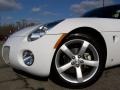 2008 Pure White Pontiac Solstice Roadster  photo #2