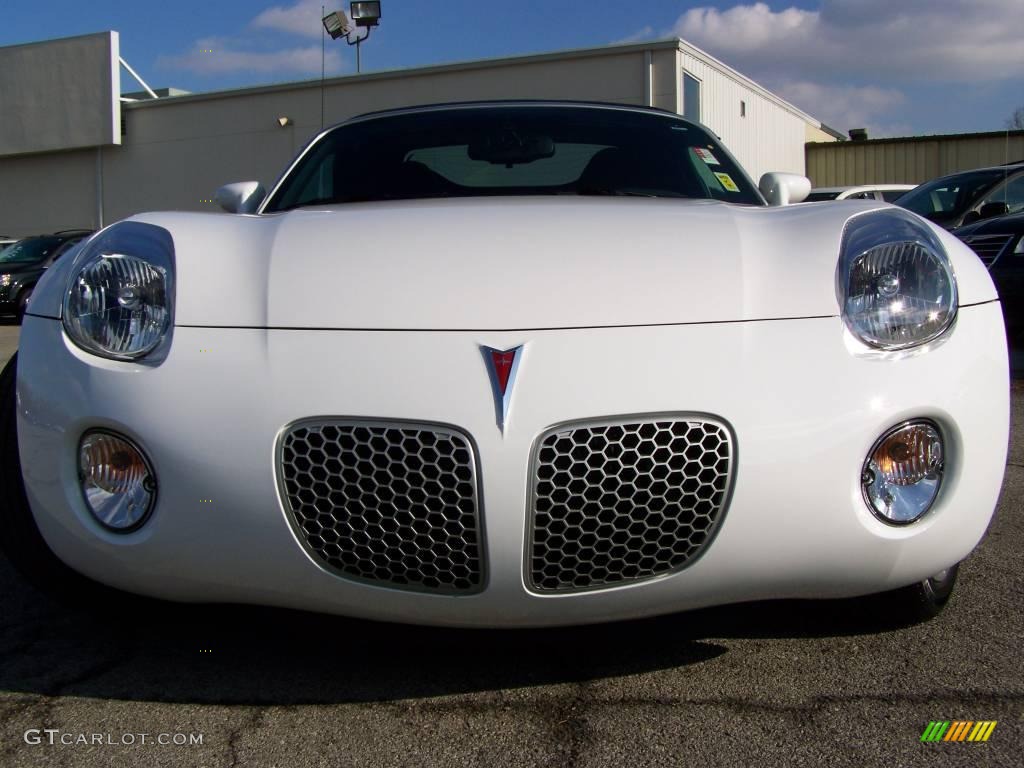2008 Solstice Roadster - Pure White / Ebony photo #3