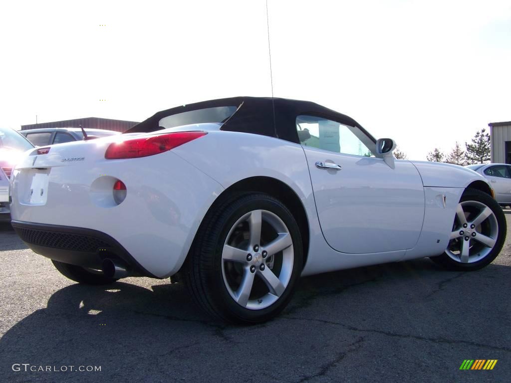 2008 Solstice Roadster - Pure White / Ebony photo #4