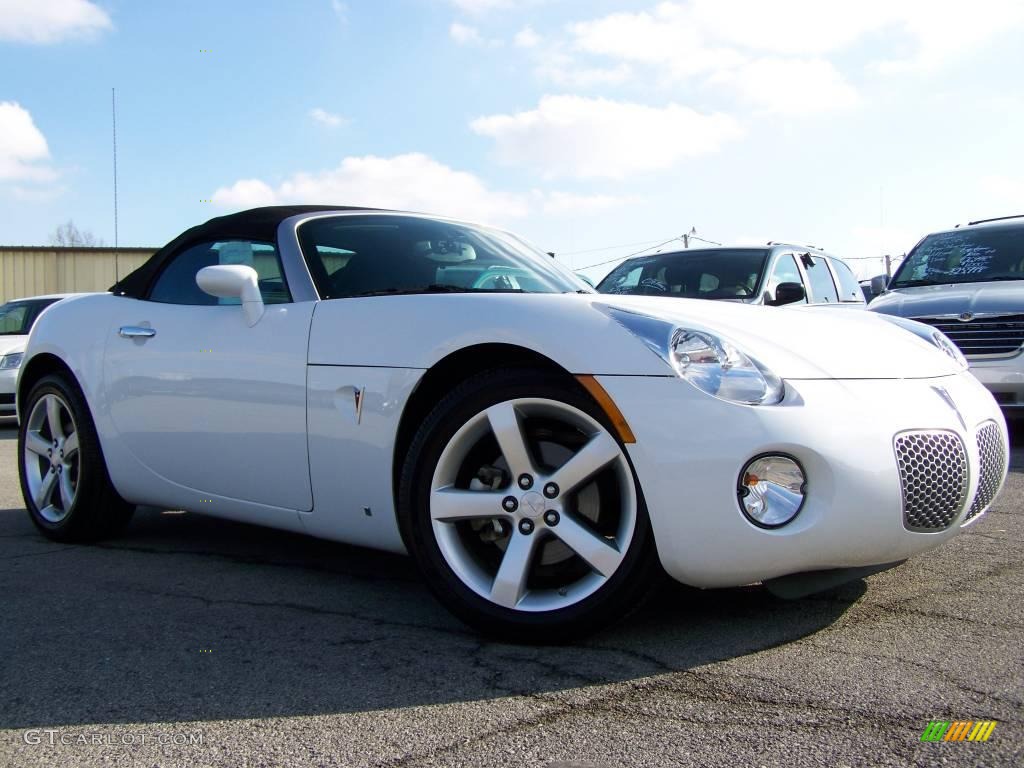 2008 Solstice Roadster - Pure White / Ebony photo #9