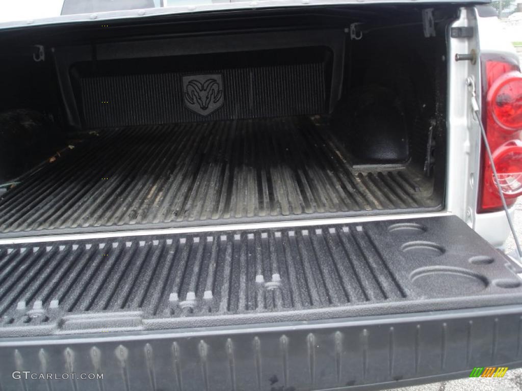 2007 Ram 1500 Big Horn Edition Quad Cab 4x4 - Bright Silver Metallic / Medium Slate Gray photo #31