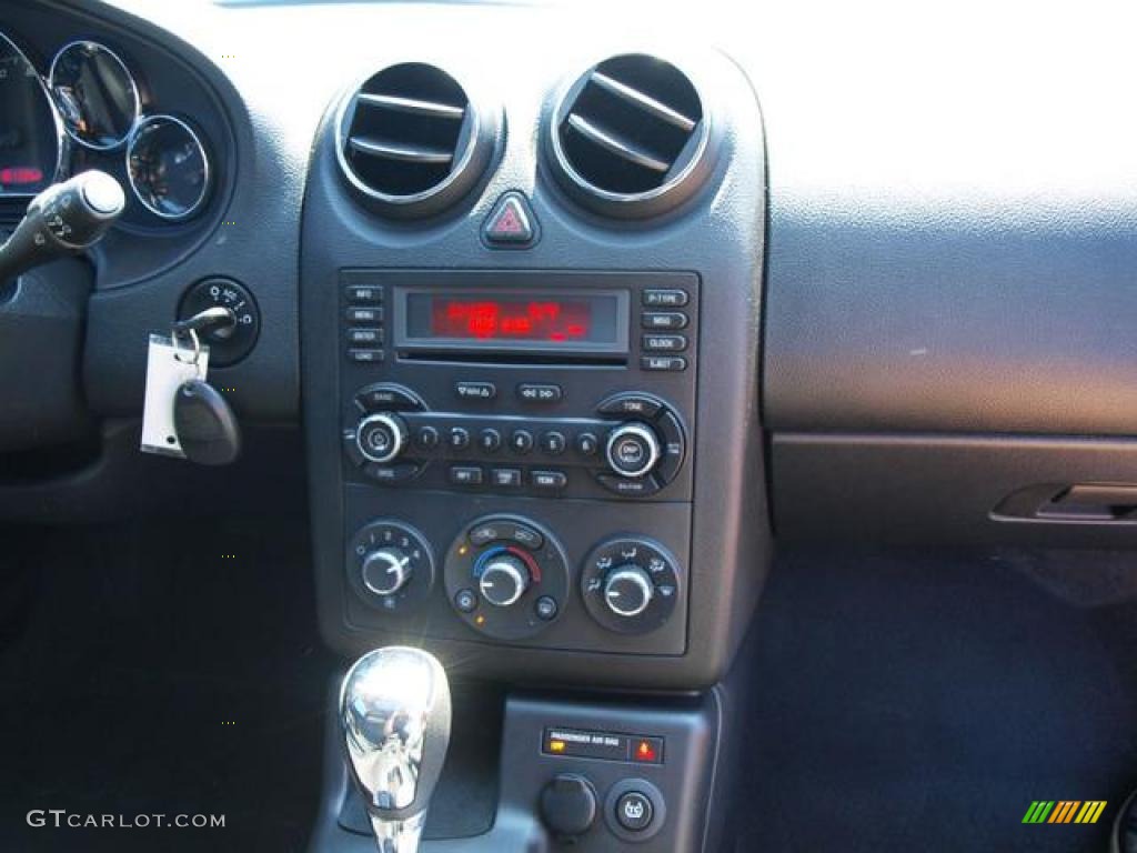 2006 G6 GT Coupe - Liquid Silver Metallic / Ebony photo #12