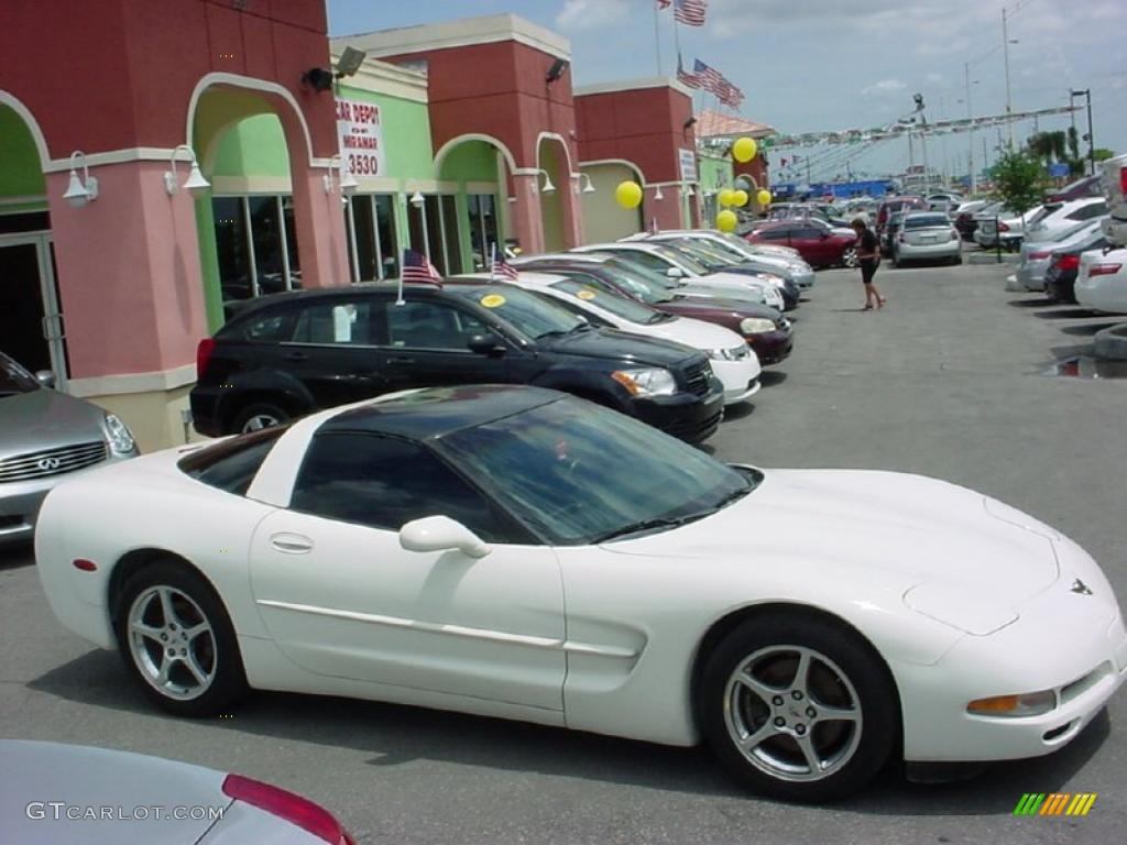 2001 Corvette Coupe - Speedway White / Black photo #2
