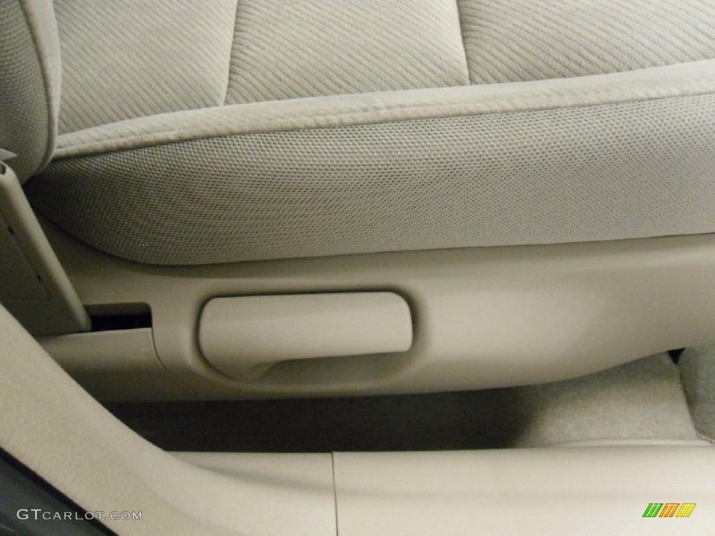 2010 Civic LX Sedan - Urban Titanium Metallic / Beige photo #20