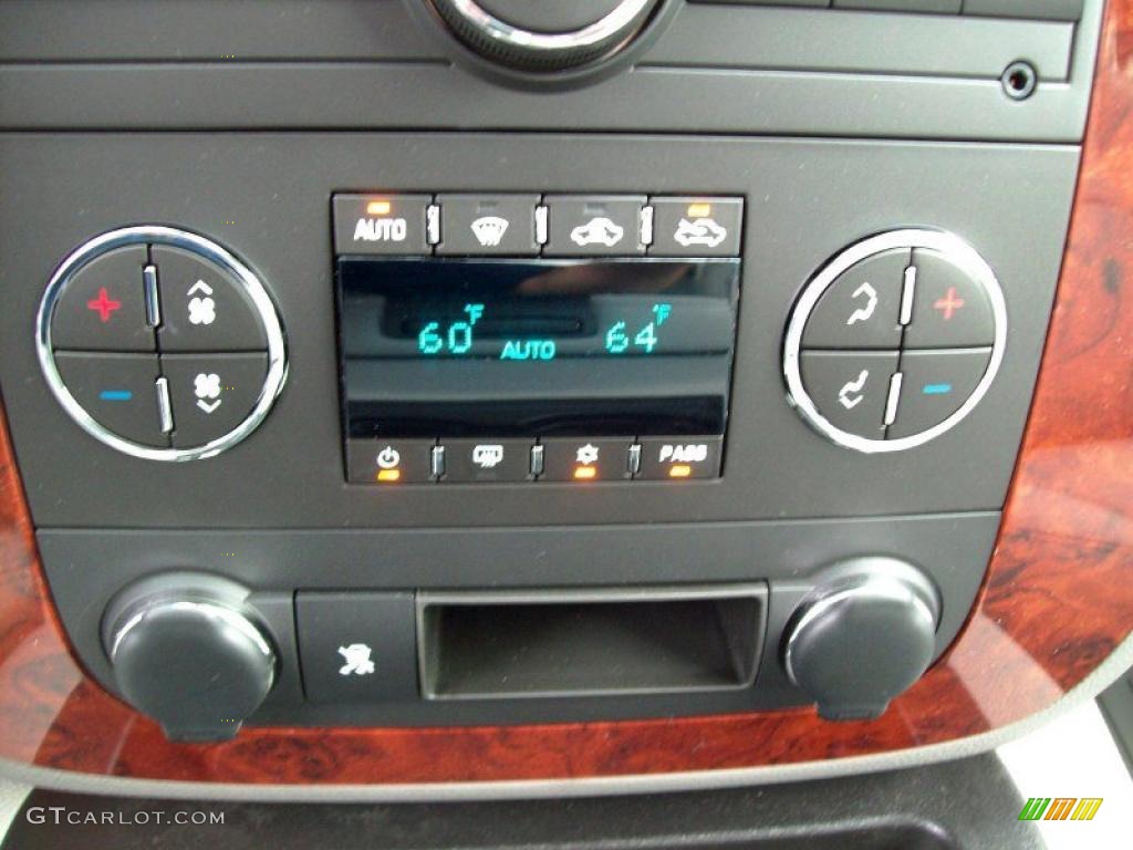 2010 Silverado 1500 LTZ Crew Cab 4x4 - Black Granite Metallic / Light Titanium/Dark Titanium photo #18