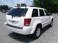 Stone White - Grand Cherokee Laredo Photo No. 4