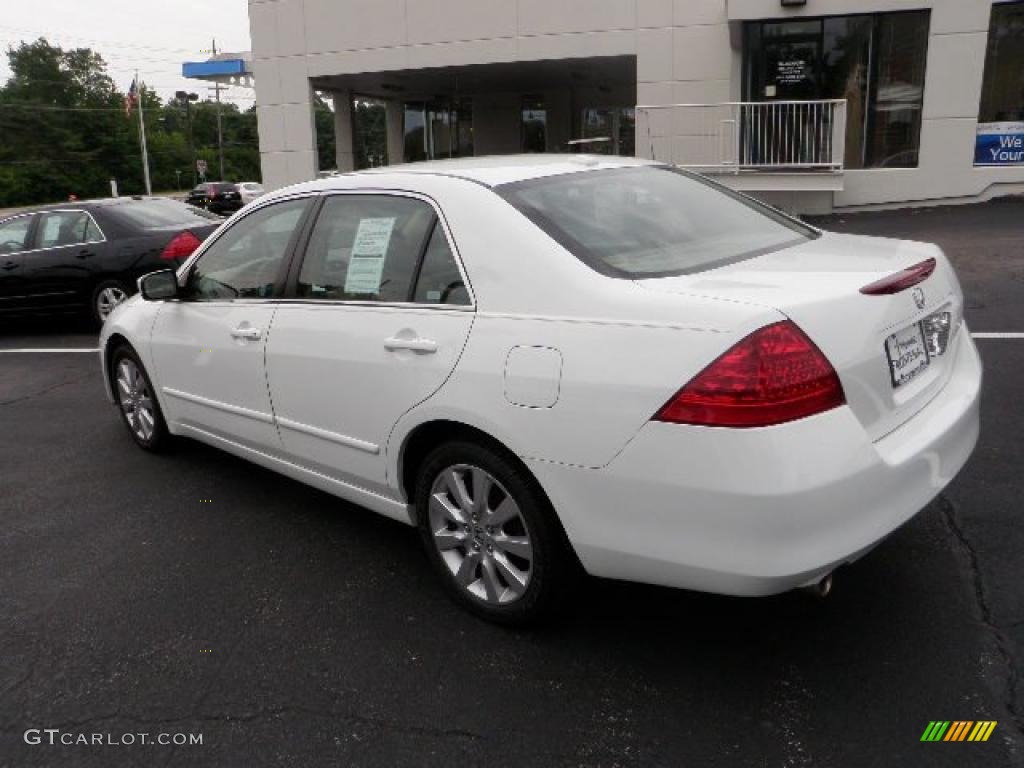 2007 Accord EX-L V6 Sedan - Taffeta White / Ivory photo #2