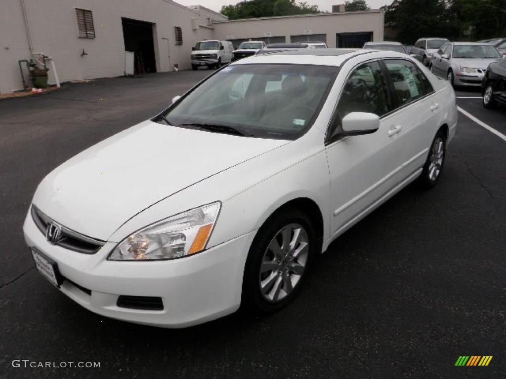 2007 Accord EX-L V6 Sedan - Taffeta White / Ivory photo #8