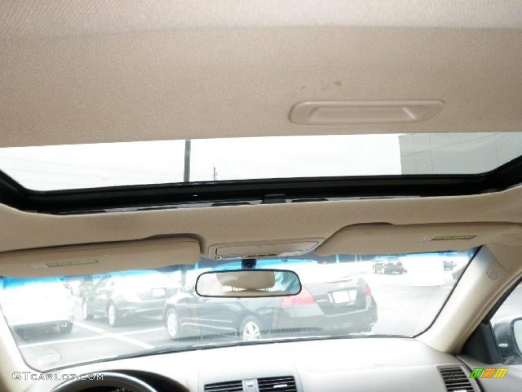 2007 Accord EX-L V6 Sedan - Taffeta White / Ivory photo #13