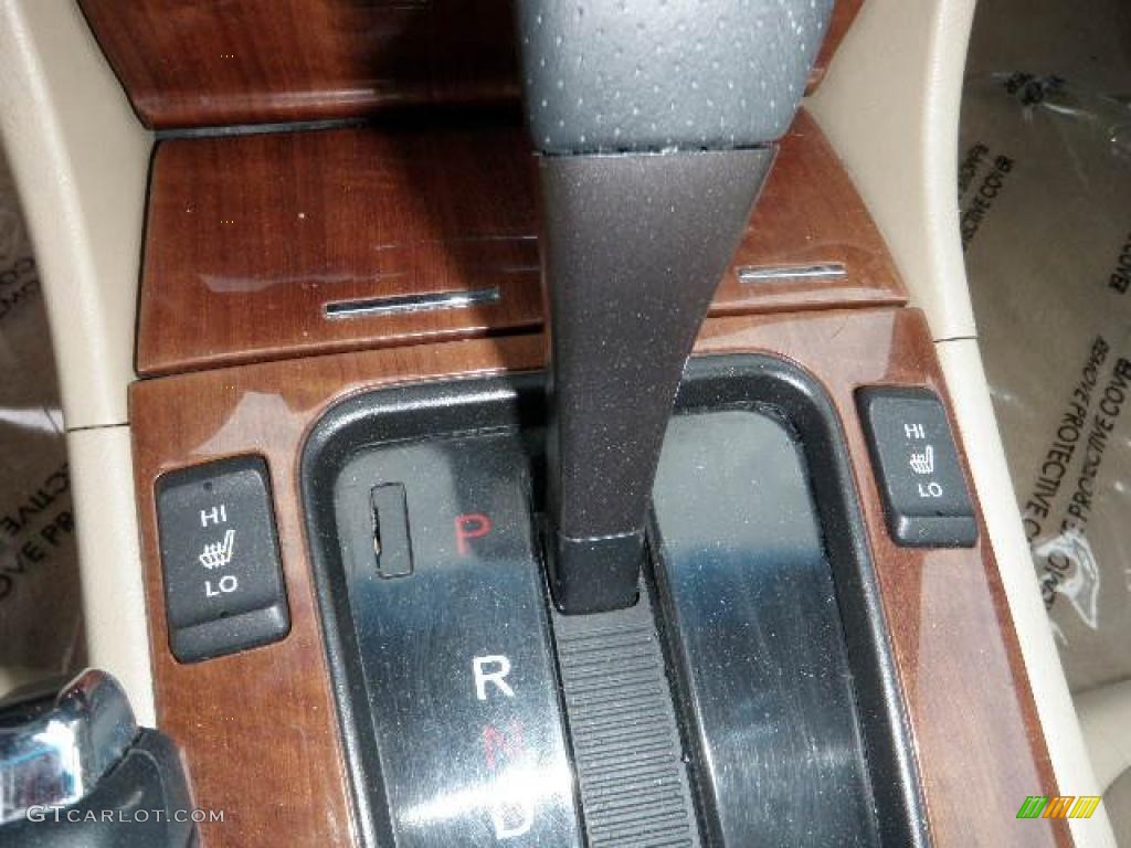 2007 Accord EX-L V6 Sedan - Taffeta White / Ivory photo #24