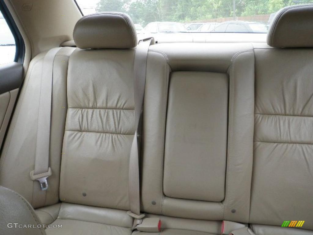 2007 Accord EX-L V6 Sedan - Taffeta White / Ivory photo #25