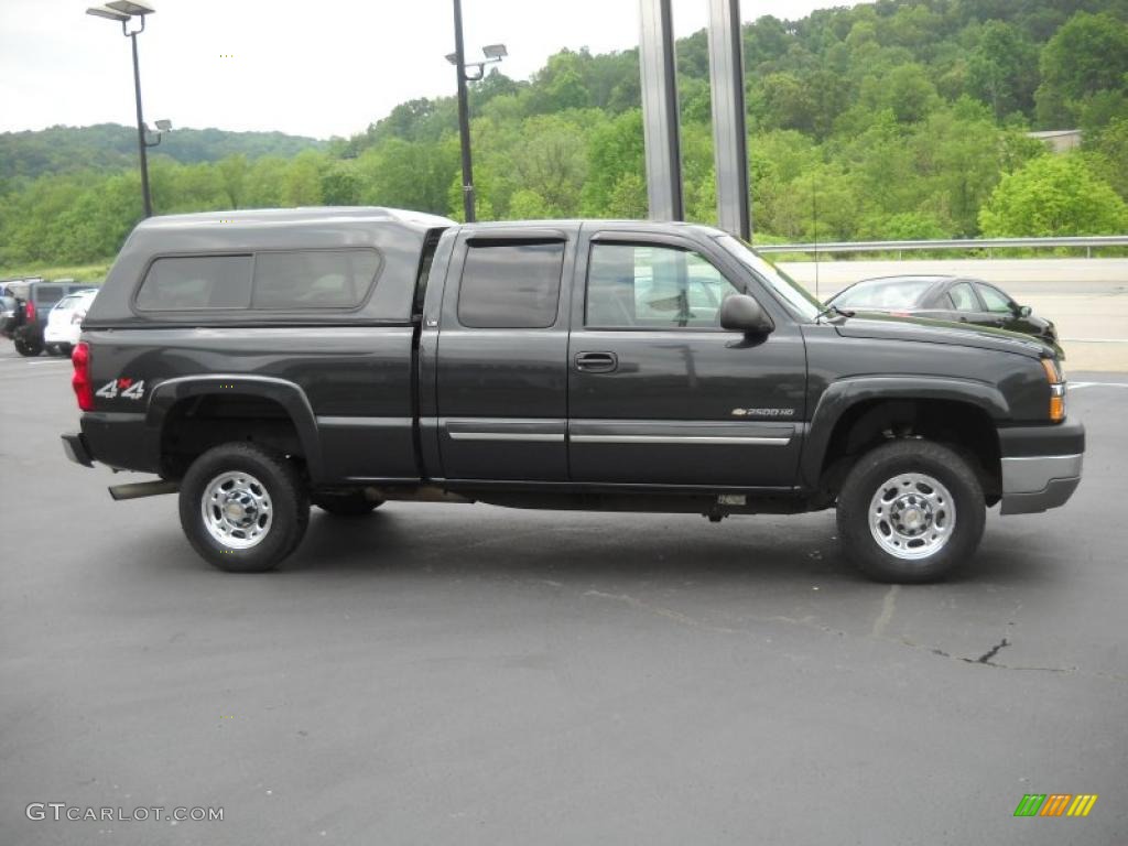 2003 Silverado 2500HD LS Extended Cab 4x4 - Dark Gray Metallic / Dark Charcoal photo #4