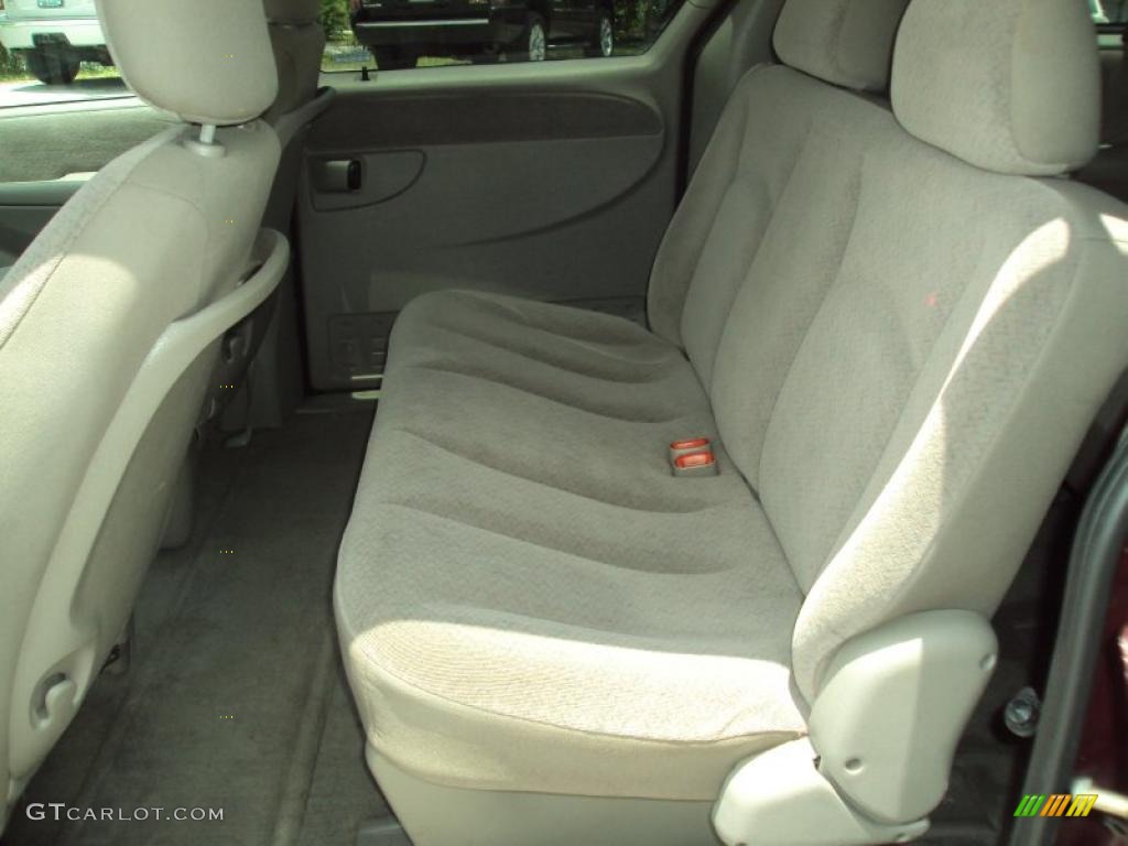 2001 Town & Country LX - Dark Garnet Red Pearl / Taupe photo #5