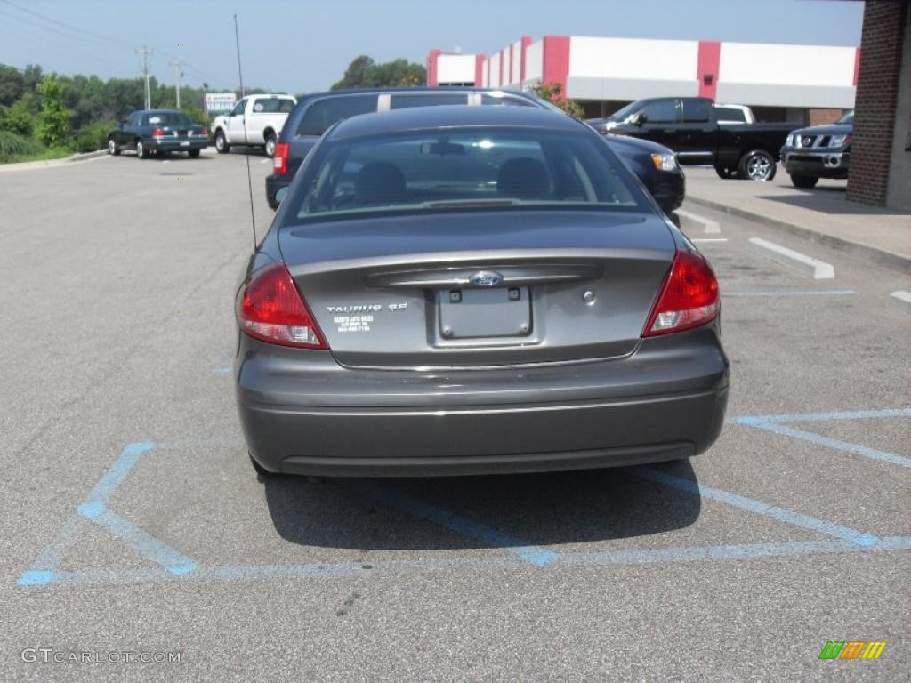 2005 Taurus SE - Dark Shadow Grey Metallic / Medium/Dark Flint photo #3