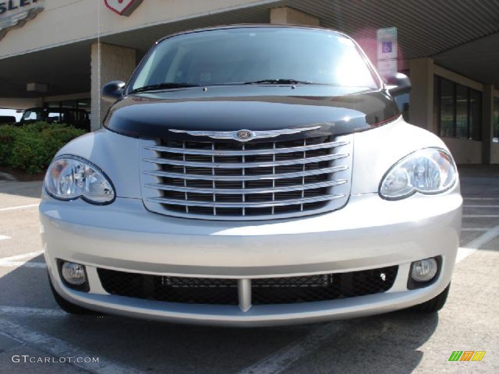2010 PT Cruiser Couture Edition - Two Tone Silver/Black / Radar Red photo #8
