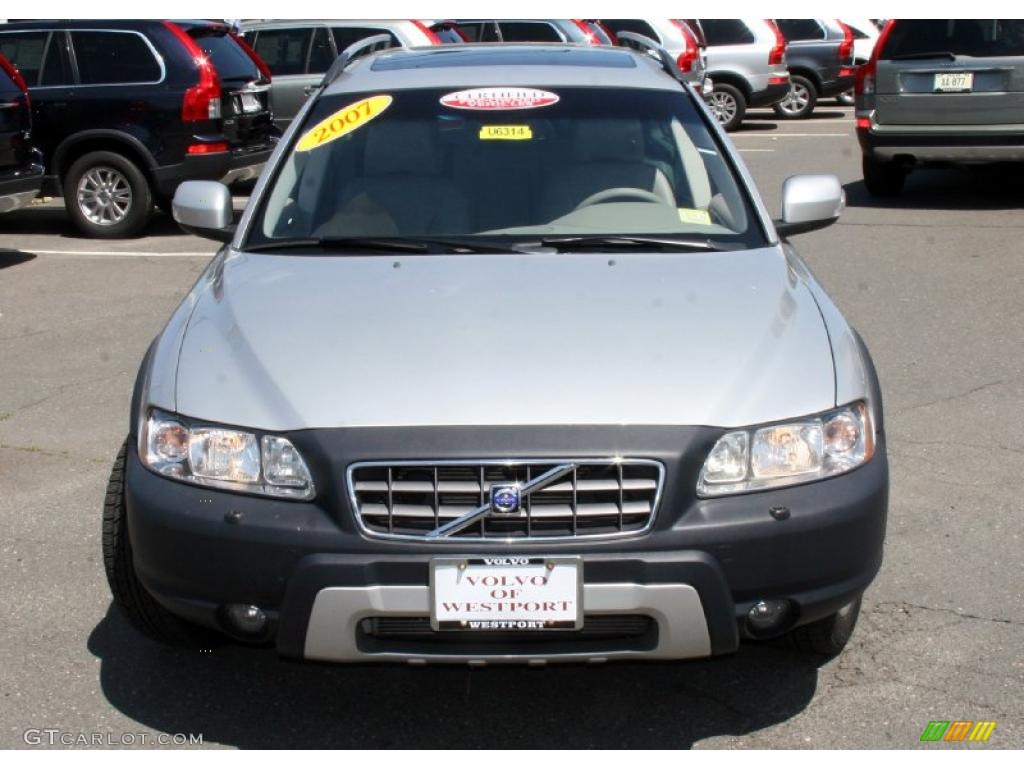 2007 XC70 AWD Cross Country - Silver Metallic / Taupe photo #3