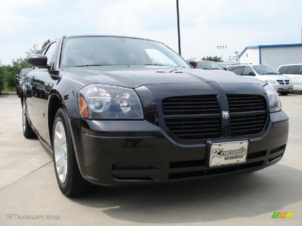 2007 Magnum SE - Brilliant Black Crystal Pearl / Dark Slate Gray/Light Slate Gray photo #1