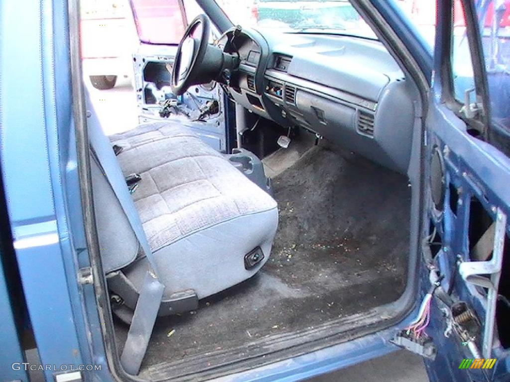 1993 F150 XLT Regular Cab - Bimini Blue Metallic / Blue photo #12