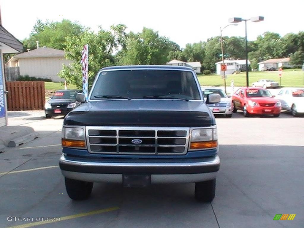 1993 F150 XLT Regular Cab - Bimini Blue Metallic / Blue photo #18