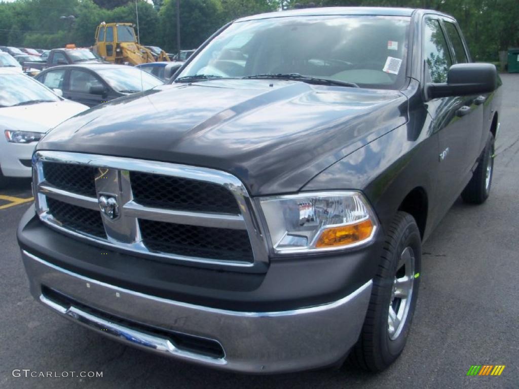 2010 Ram 1500 ST Quad Cab 4x4 - Brilliant Black Crystal Pearl / Dark Slate/Medium Graystone photo #1