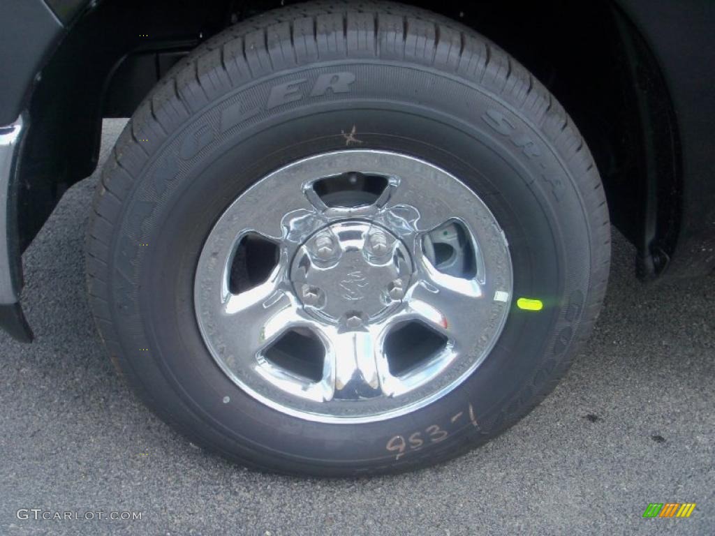 2010 Ram 1500 ST Quad Cab 4x4 - Brilliant Black Crystal Pearl / Dark Slate/Medium Graystone photo #7