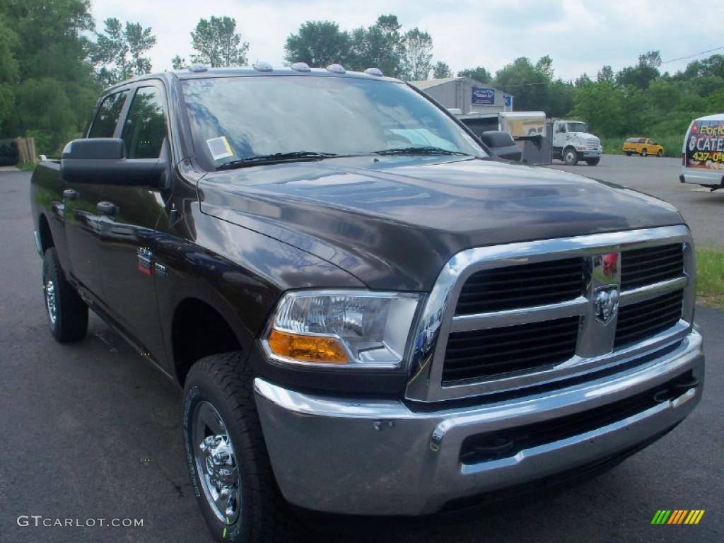 2010 Ram 2500 SLT Crew Cab 4x4 - Rugged Brown Pearl / Light Pebble Beige/Bark Brown photo #11