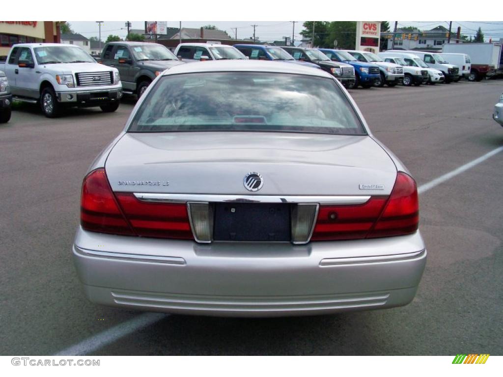 2004 Grand Marquis LS - Silver Birch Metallic / Light Flint photo #6