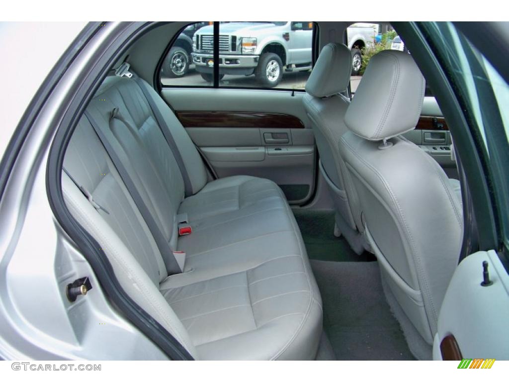 2004 Grand Marquis LS - Silver Birch Metallic / Light Flint photo #17