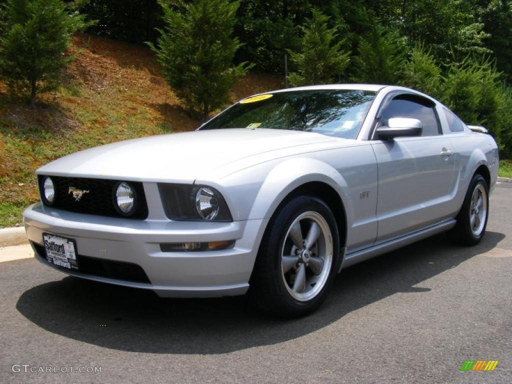 2006 Mustang GT Premium Coupe - Satin Silver Metallic / Dark Charcoal photo #1