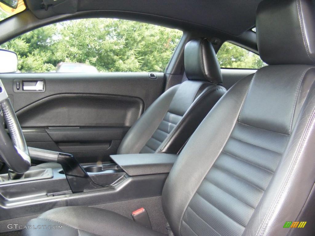 2006 Mustang GT Premium Coupe - Satin Silver Metallic / Dark Charcoal photo #14