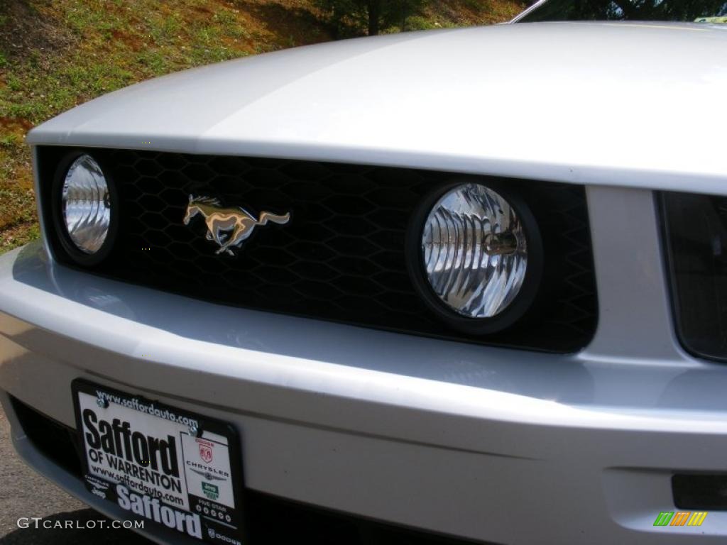 2006 Mustang GT Premium Coupe - Satin Silver Metallic / Dark Charcoal photo #27