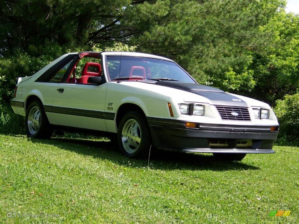 1983 Mustang GT Coupe - White / Red photo #3