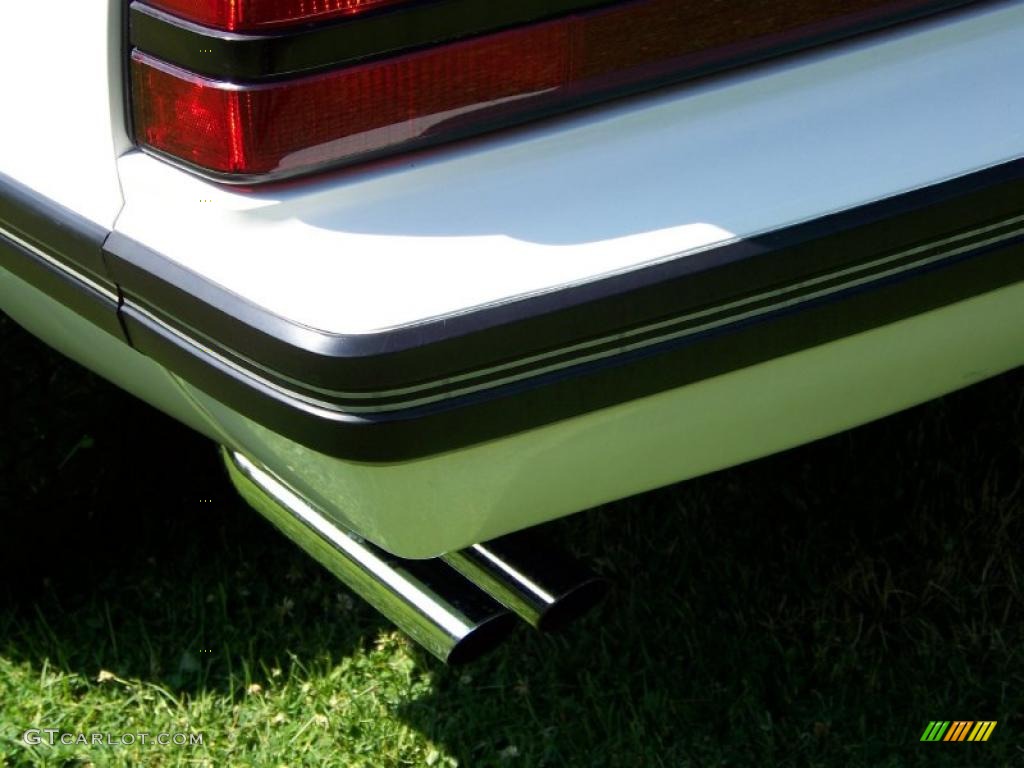 1983 Mustang GT Coupe - White / Red photo #16