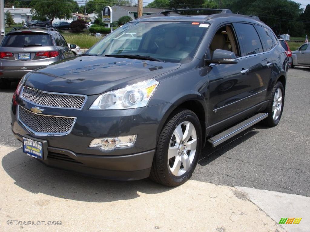 2010 Traverse LTZ - Cyber Gray Metallic / Cashmere photo #1