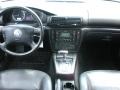 Black - Passat GLS Sedan Photo No. 17