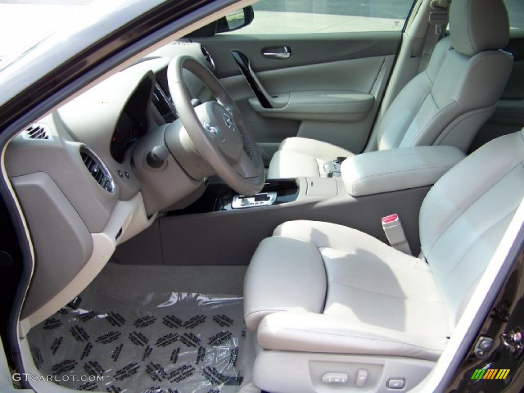 2009 Maxima 3.5 SV - Super Black / Frost Leather photo #9