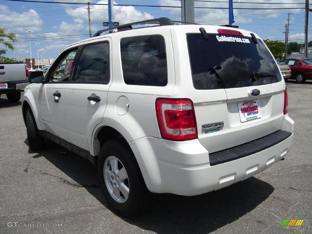 2009 Escape XLT - Oxford White / Stone photo #3