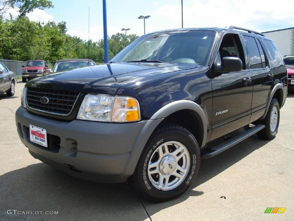 2002 Explorer XLS 4x4 - Black Clearcoat / Graphite photo #1