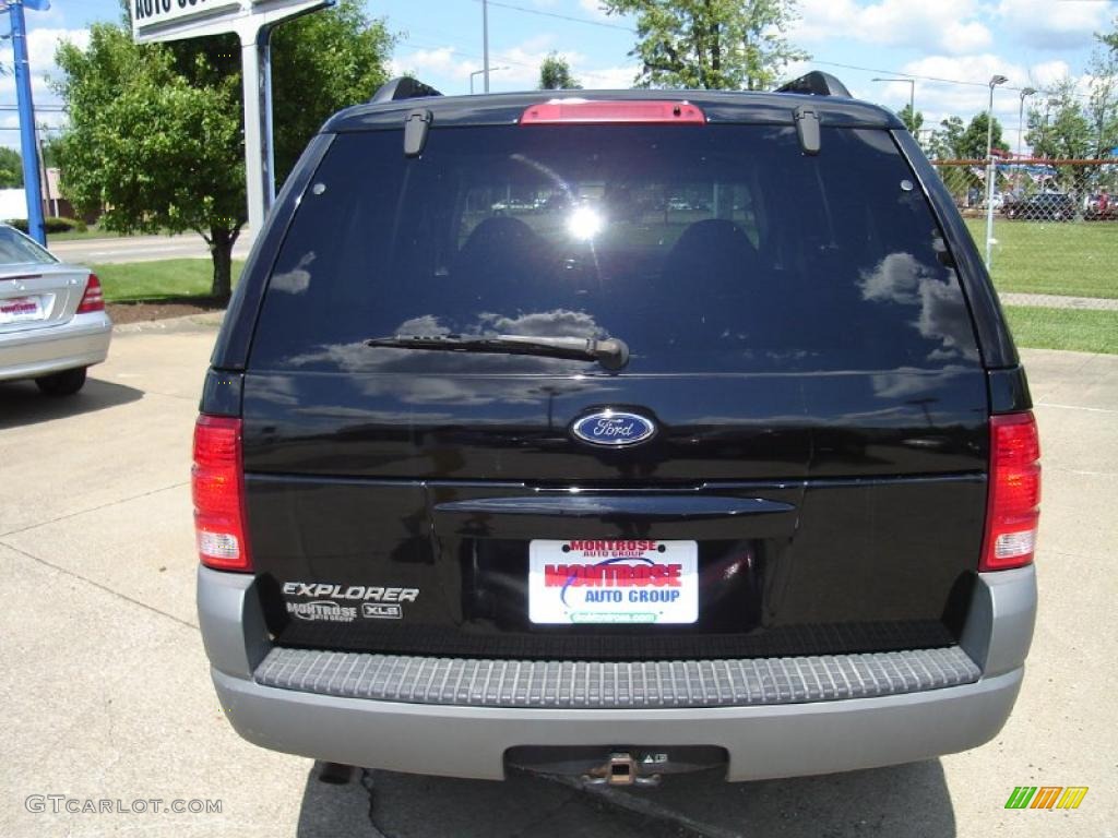 2002 Explorer XLS 4x4 - Black Clearcoat / Graphite photo #4
