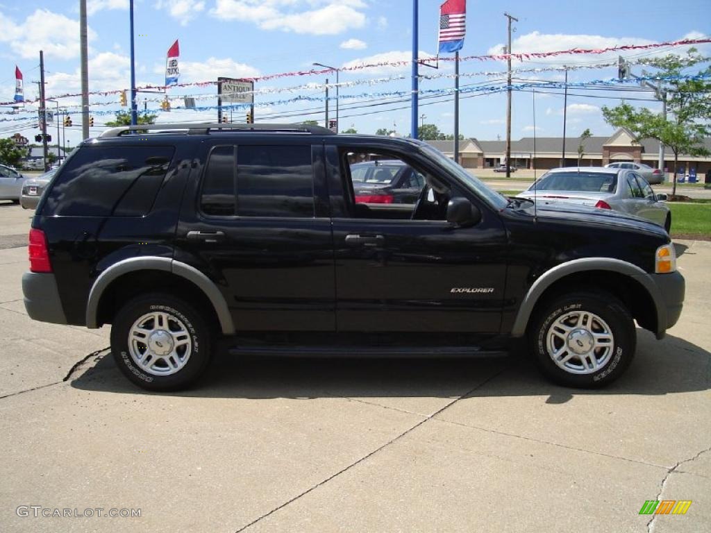2002 Explorer XLS 4x4 - Black Clearcoat / Graphite photo #6